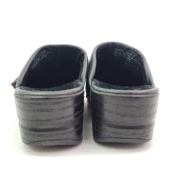 Dansko Womens Sz EU 37 US 6.5-7 Black Leather Slip On Work Nurse Mule Clog Shoes - Picture 7 of 12